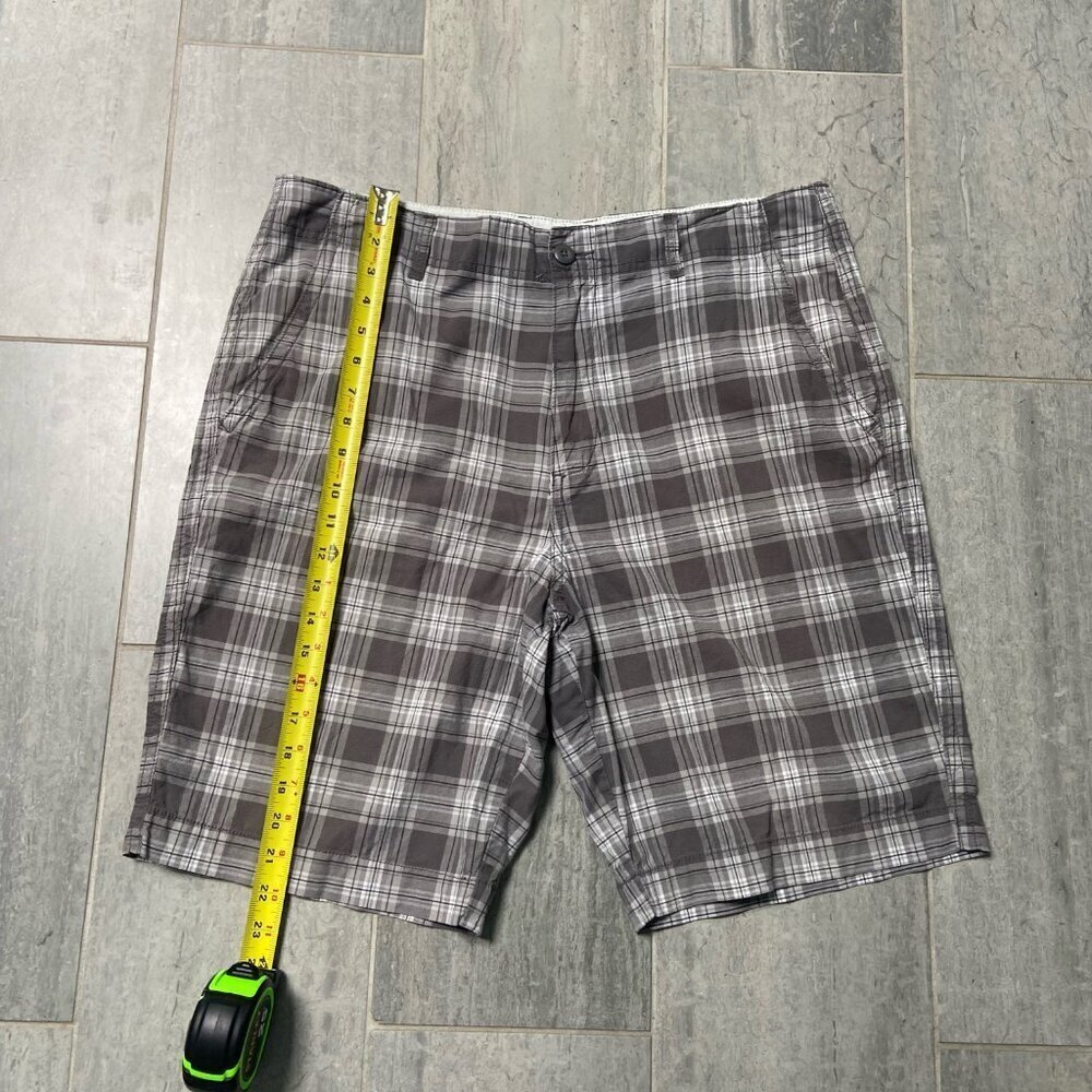 Old Navy Flat Front Cotton Chino Shorts Gray Plaid Men's Size 36 - Picture 5 of 6